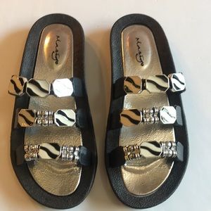 MASIGO Sandals
